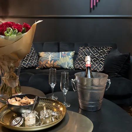 L'inattendu - Escapade Romantique Et Privatif - Jacuzzi, Sauna, Hammam